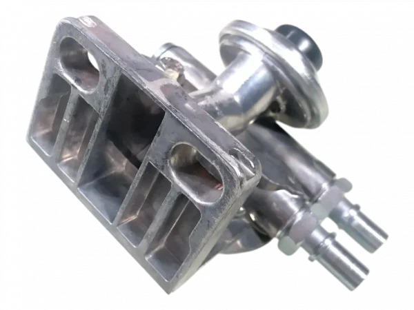Cabeçote suporte filtro combustível ford cargo 2012/ volkswagen cummins eletrônico - Image 3