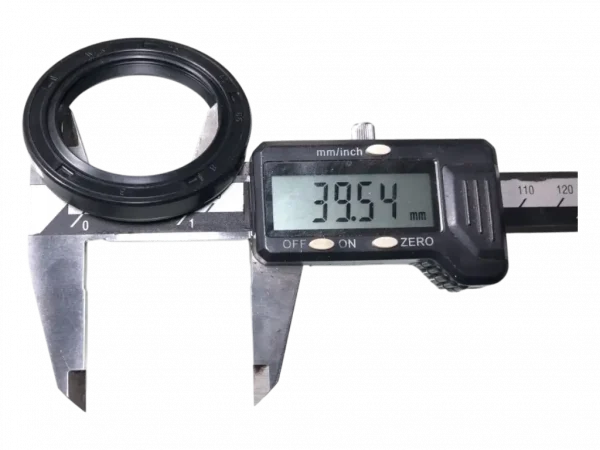 Retentor 01707BRG eixo rotativa roda traseira tobatta 13HP M130 E7573 - Image 3